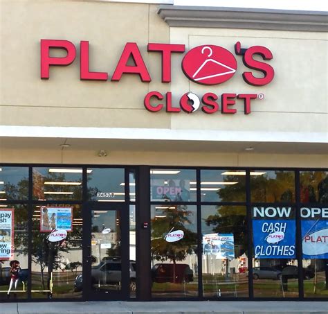It kind of reminds me of Buffalo Exchange but. . Platos closet near me